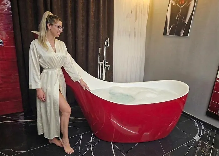 Tacco 12 Luxury Romantic 3 Min Metro Apartment